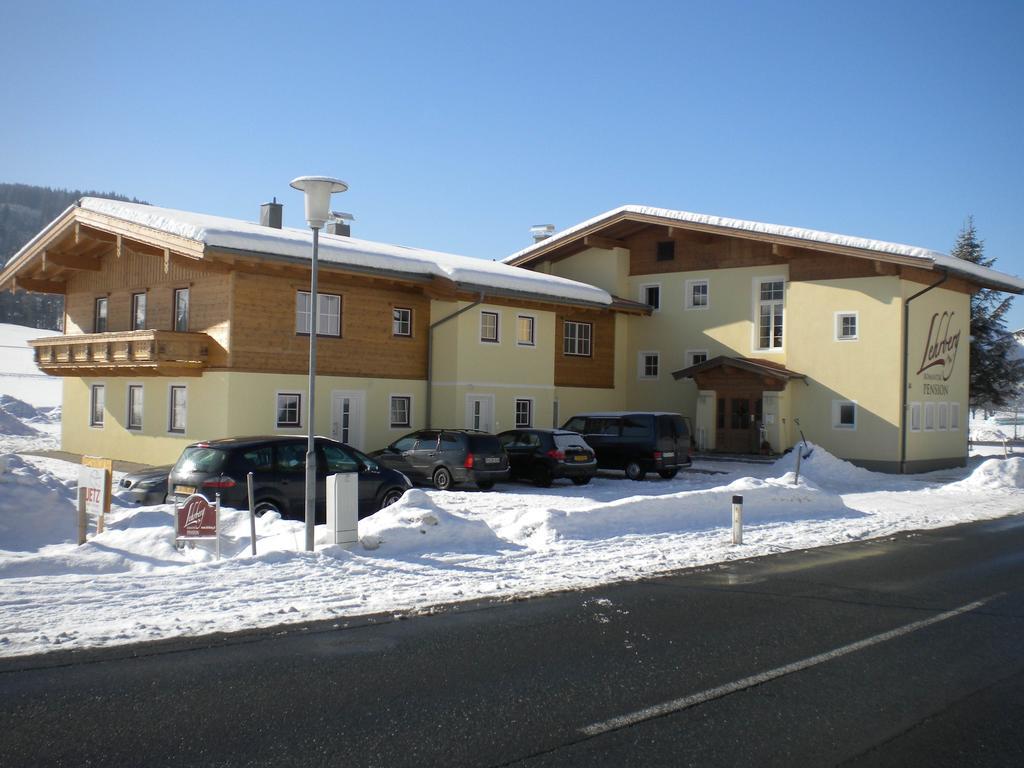 Romantik Pension Lehrberg Sankt Jakob in Haus Exterior photo